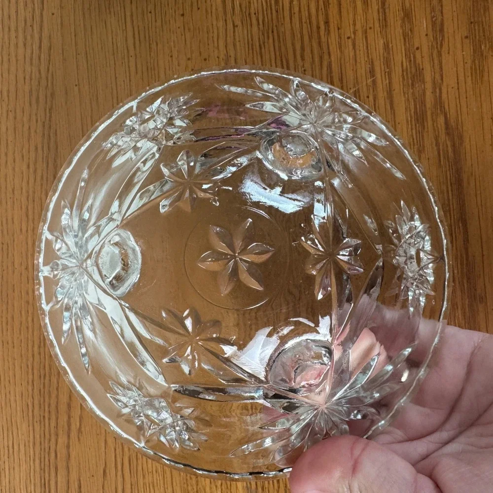 Vintage Anchor Hocking Precut Star of David Footed Serving‎ Candy Bowl